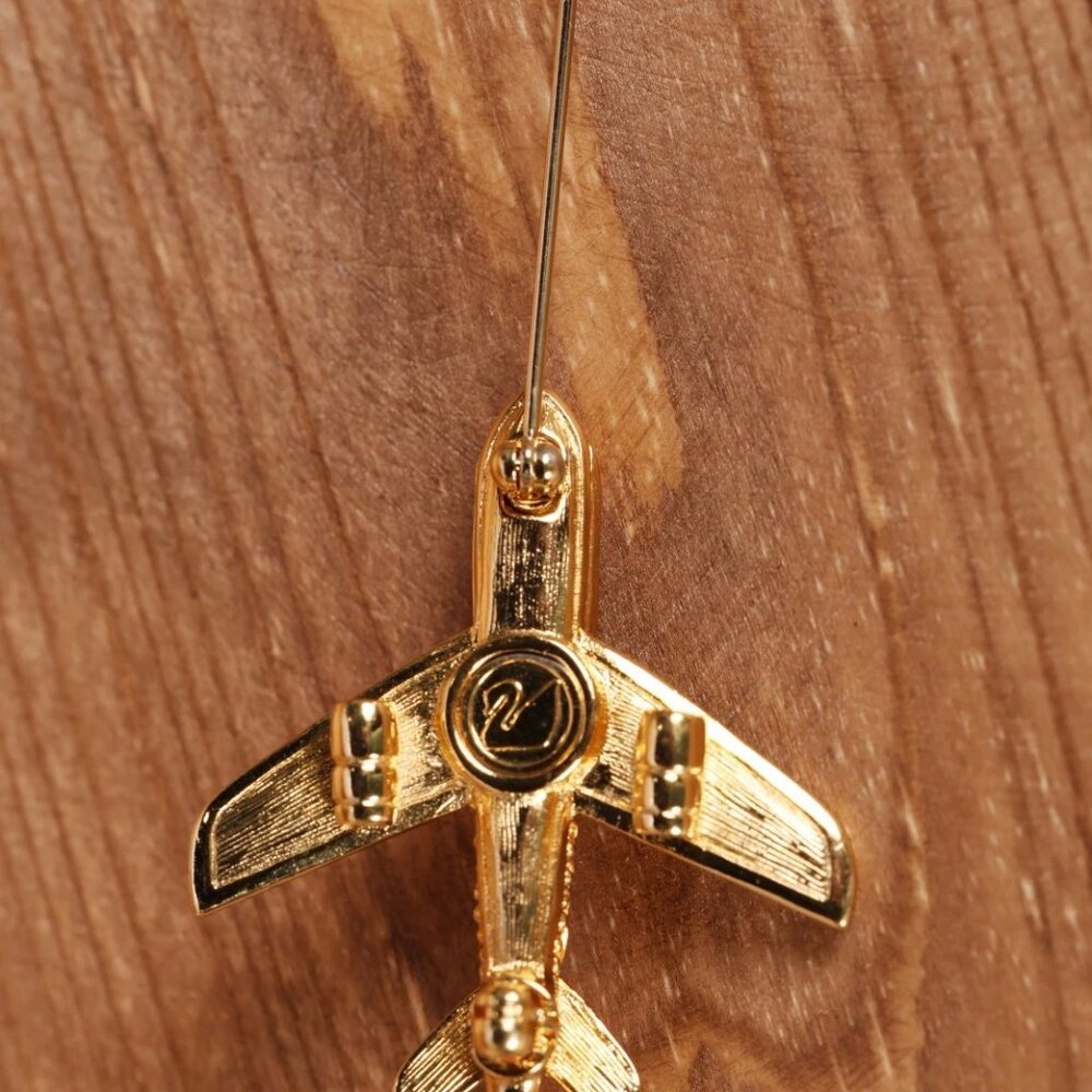 SWAROVSKI CRYSTAL AIRPLANE PIN~BROOCH 22KT GOLD PLATING -RETIRED Signed -VTG - Picture 2 of 3